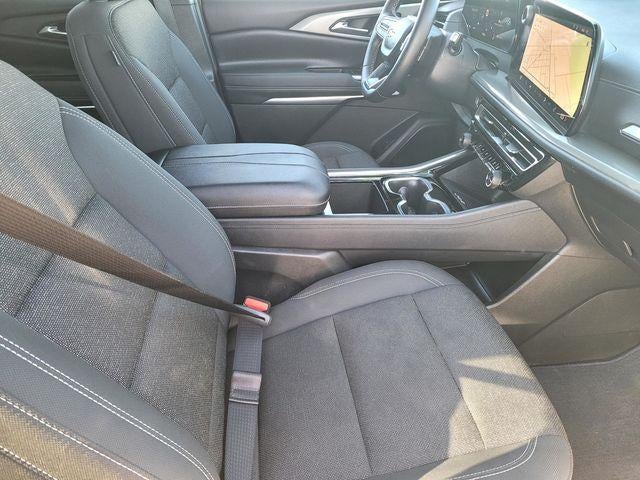 2025 Chevrolet Traverse AWD LT