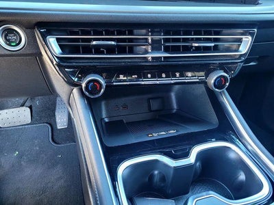 2025 Chevrolet Traverse AWD LT