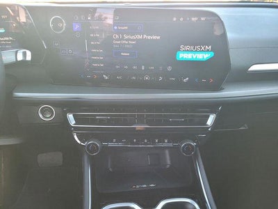 2025 Chevrolet Traverse AWD LT