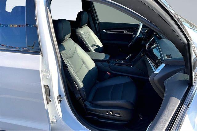 2024 Cadillac XT6 FWD Premium Luxury