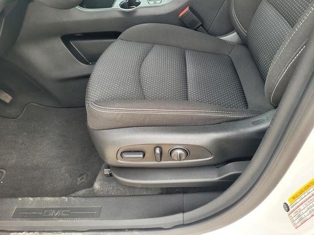 2023 GMC Terrain SLE - Photo 17