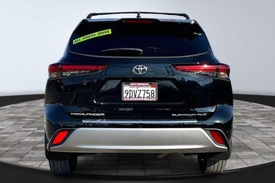 2022 Toyota Highlander Platinum