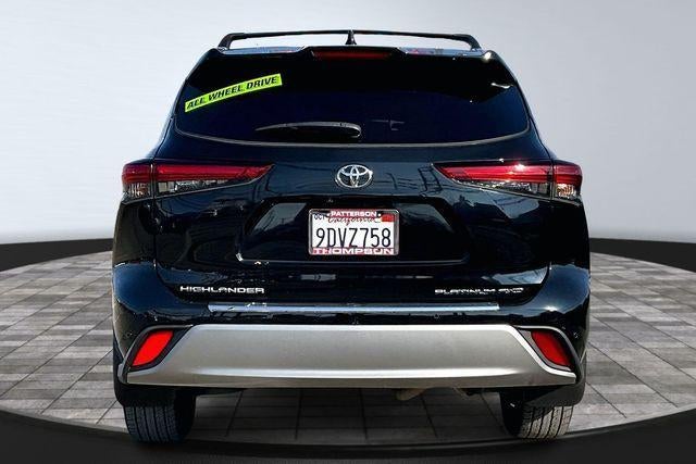 2022 Toyota Highlander Platinum