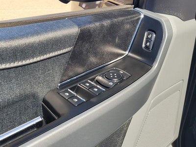 2023 Ford F-150 Lightning XLT