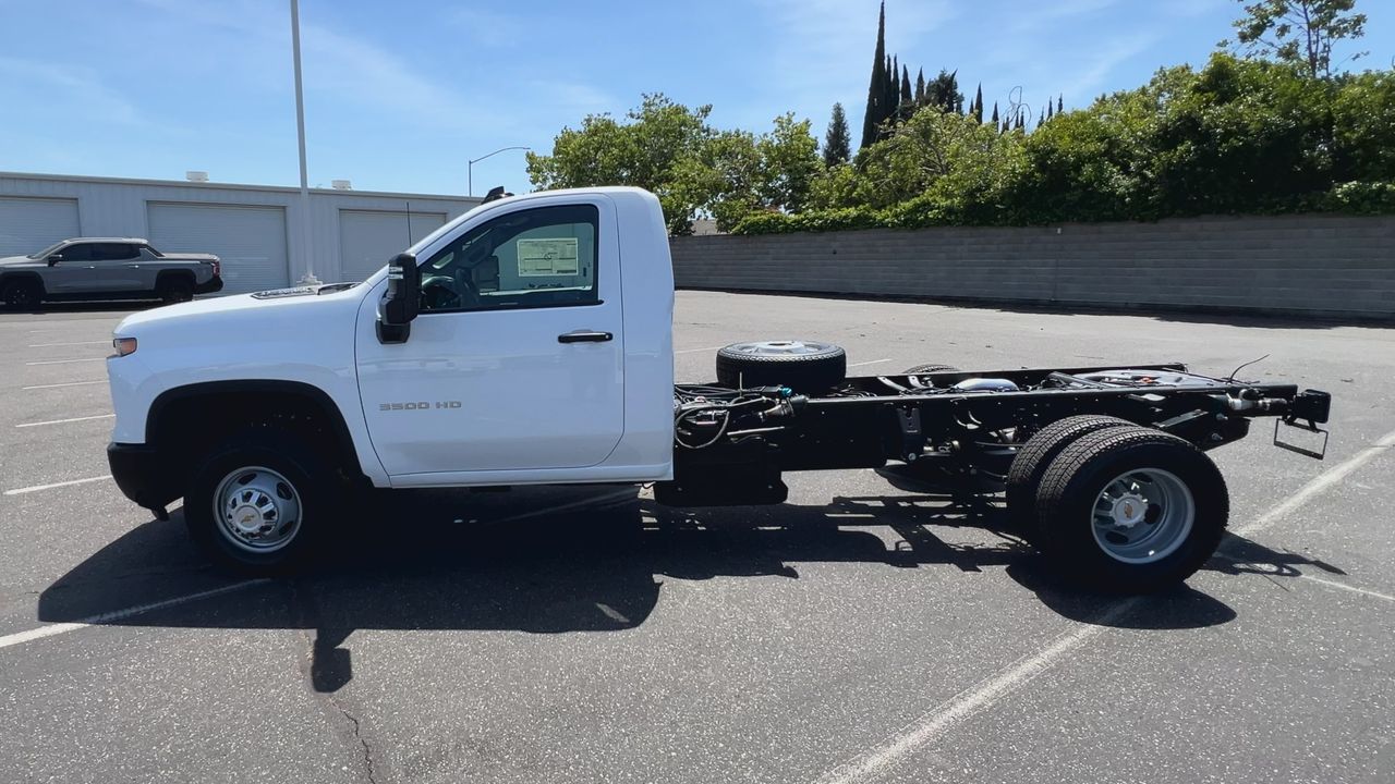 2026 Chevrolet Silverado 3500 HD Chassis Cab Work Truck