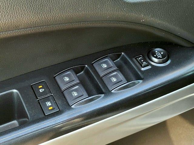2022 Chevrolet Colorado LT - Photo 15