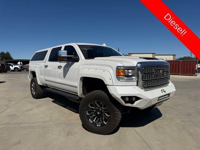 2018 GMC Sierra 4WD Crew Cab Standard Box Denali's photo