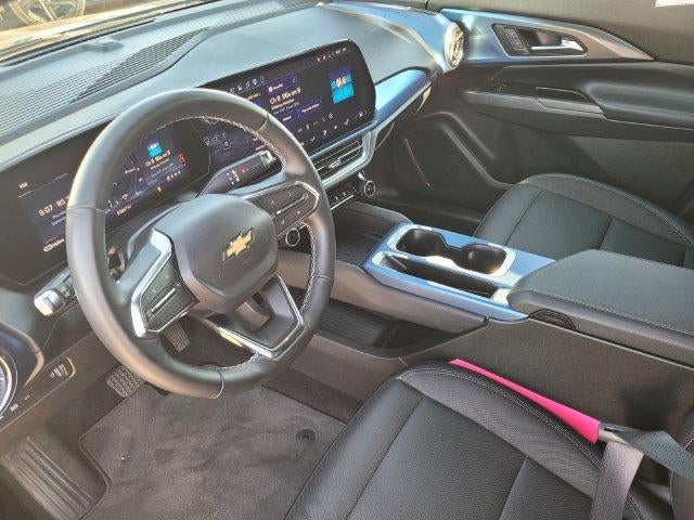 2024 Chevrolet Equinox EV LT - Photo 17