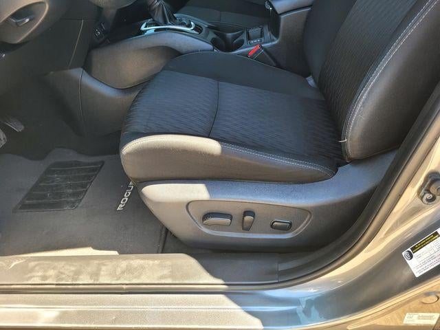2020 Nissan Rogue SV FWD